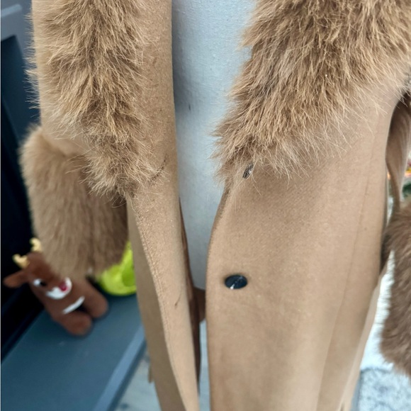 Avec Les Filles Luxe Camel Faux Fur Trim Belted Statement Coat Size S - Picture 2 of 9